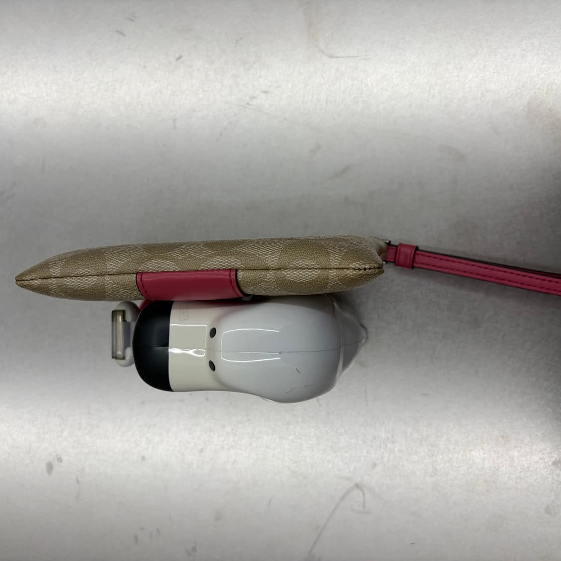 코치 시그니처 핑크 캔버스 코너 지퍼 리스틀릿 상품이미지6