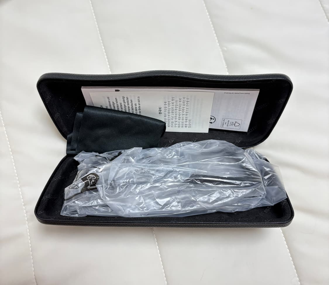 발렌시아가 스퀘어 안경 BB0344O 판매 상품이미지7