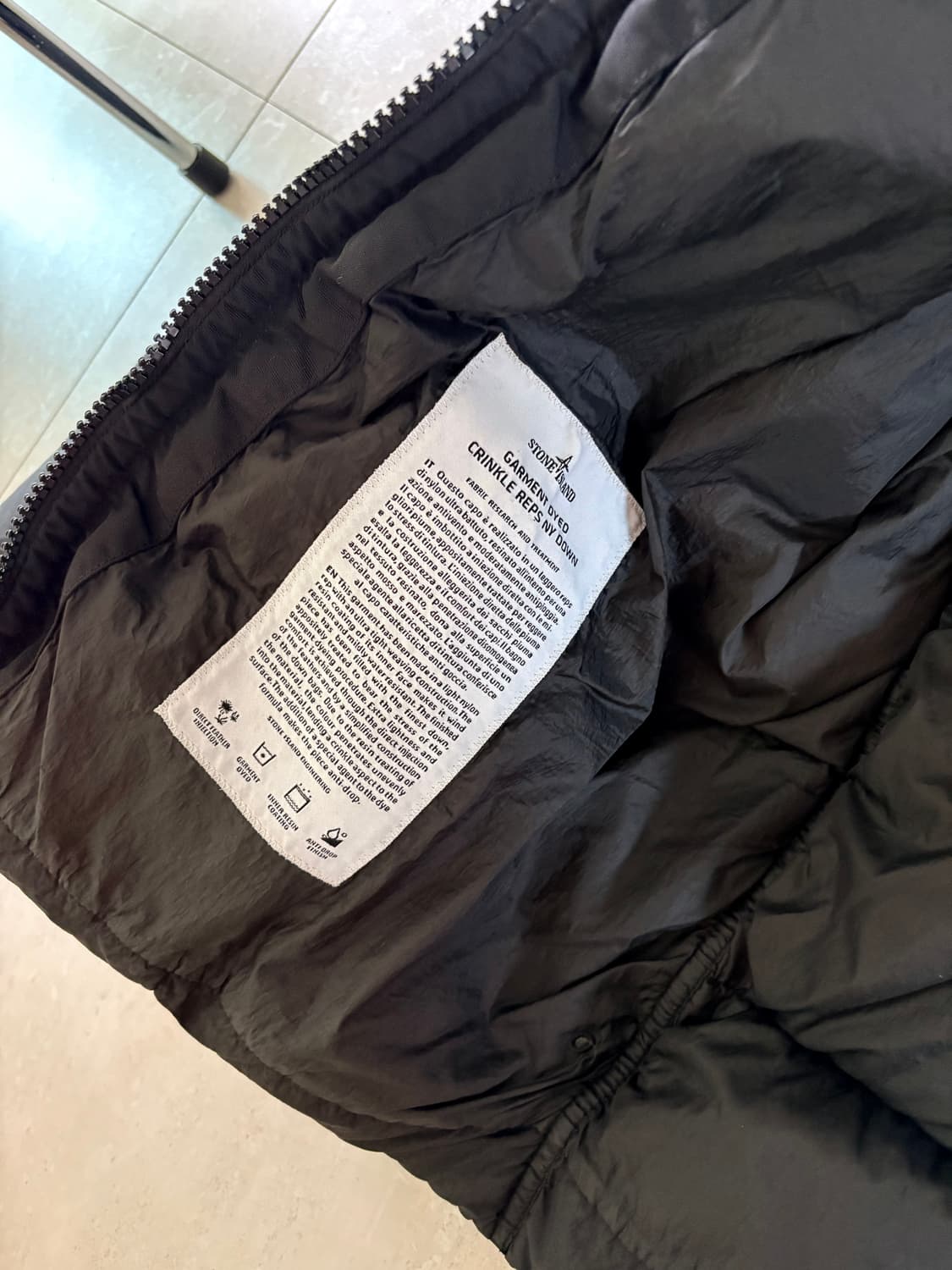 스톤아일랜드 크링클랩스 블랙 다운점퍼 XL 상품이미지8