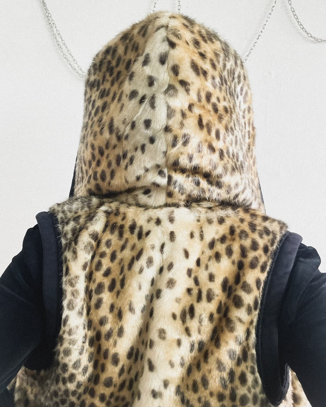 쥬시꾸뛰르 faux fur 레오파드 후드 베스트 상품이미지4