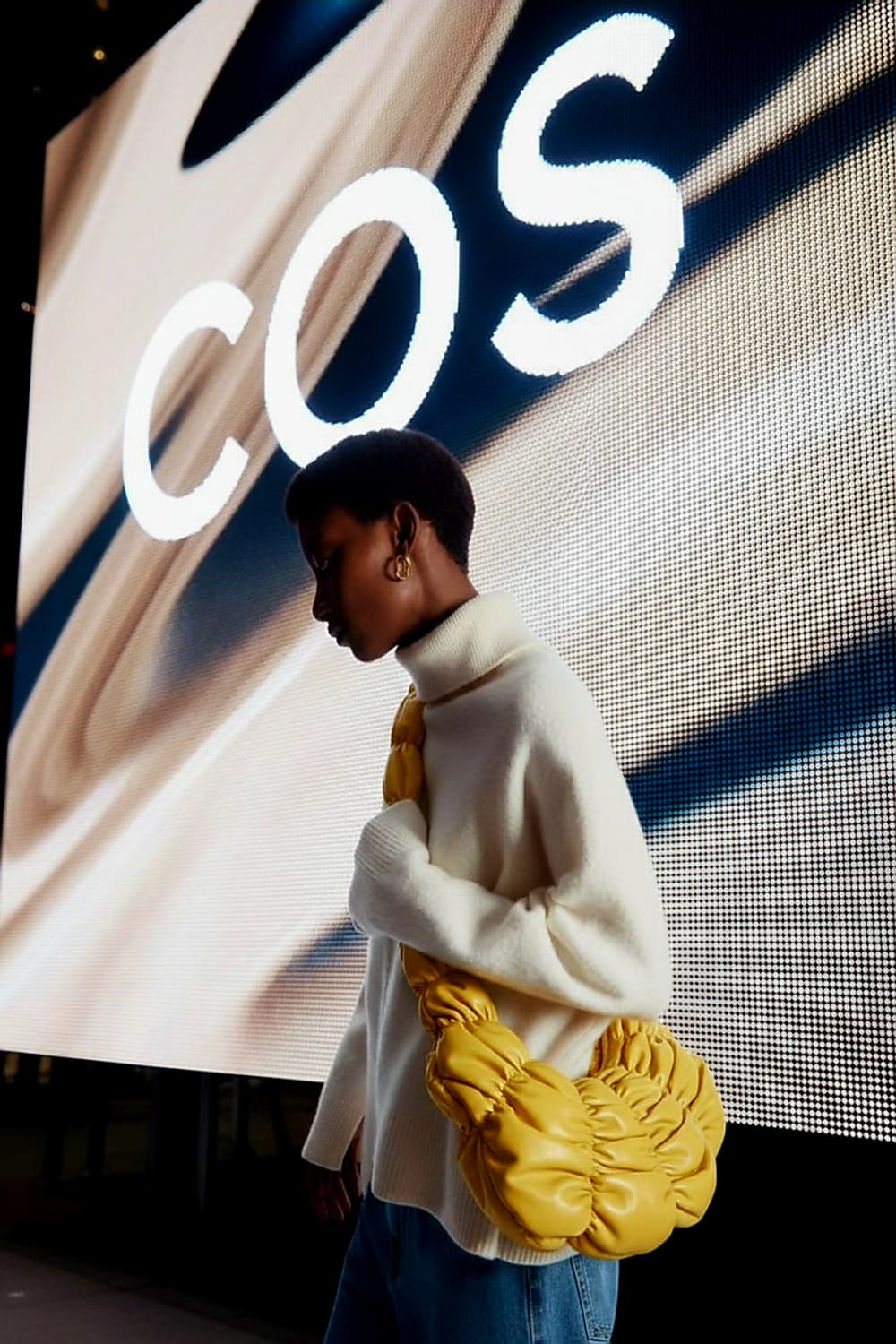 COS 옐로우 리플크로스 상품이미지1