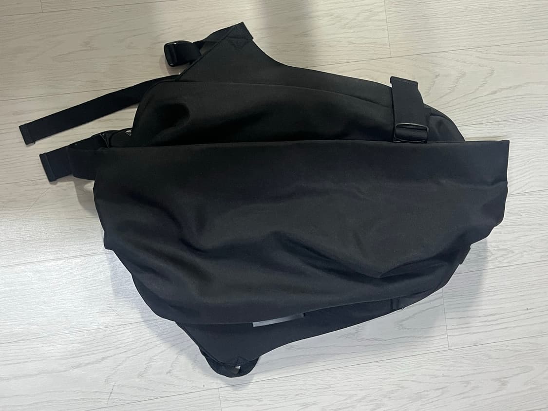 꼬떼씨엘 Isar M EcoYarn Black 상품이미지5