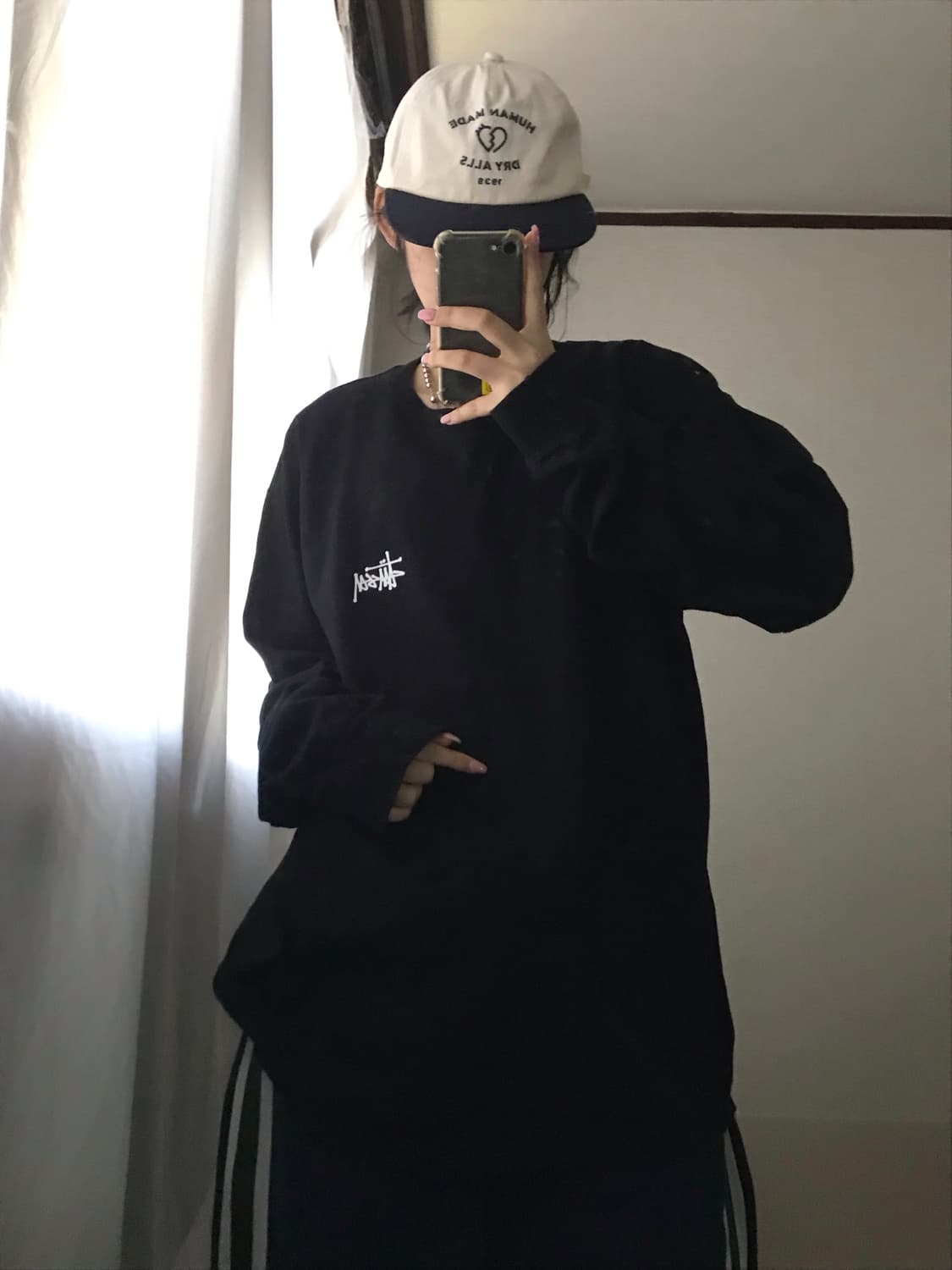 스투시 블랙 빅로고 롱슬리브 상품이미지2