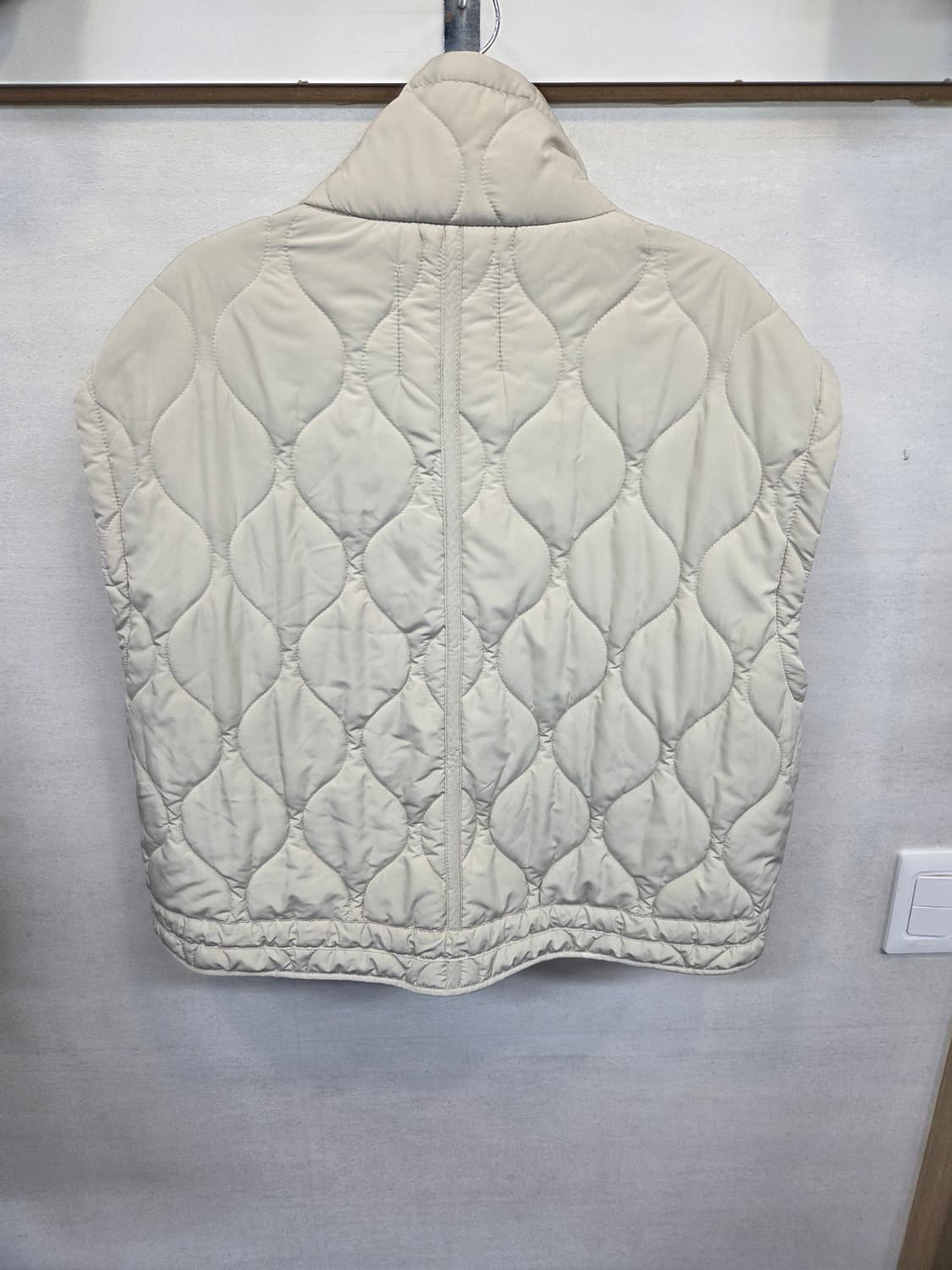 자라 드로스트링 퀄팅 조끼 베스트 s 상품이미지2