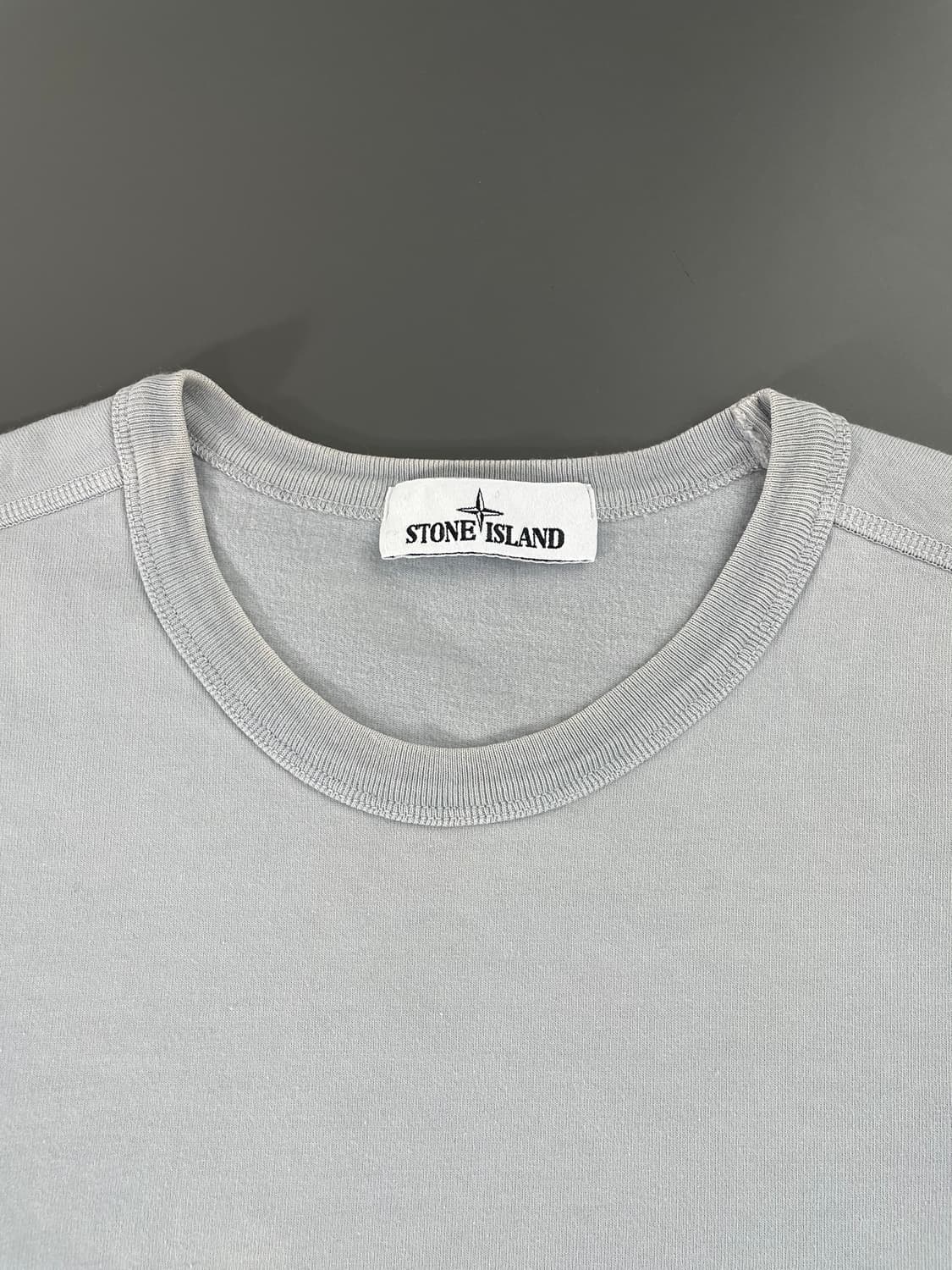 [XL] 스톤 아일랜드 와펜 패치 화이트 프로스트 트리트먼트 코튼 니트 상품이미지9
