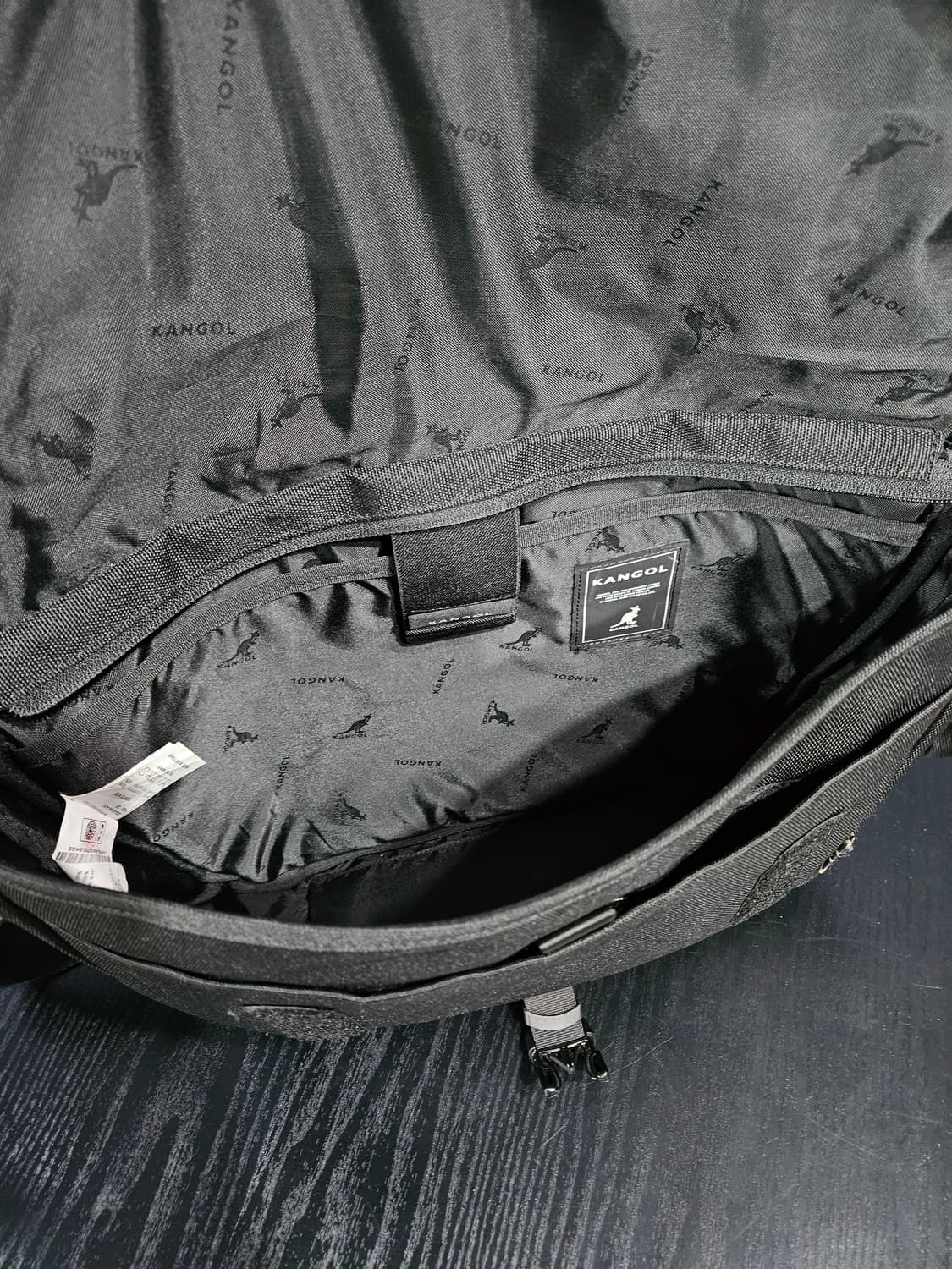 캉골 페브릭 블랙컬러 남녀겸용 메신저백 크로스백  상품이미지8