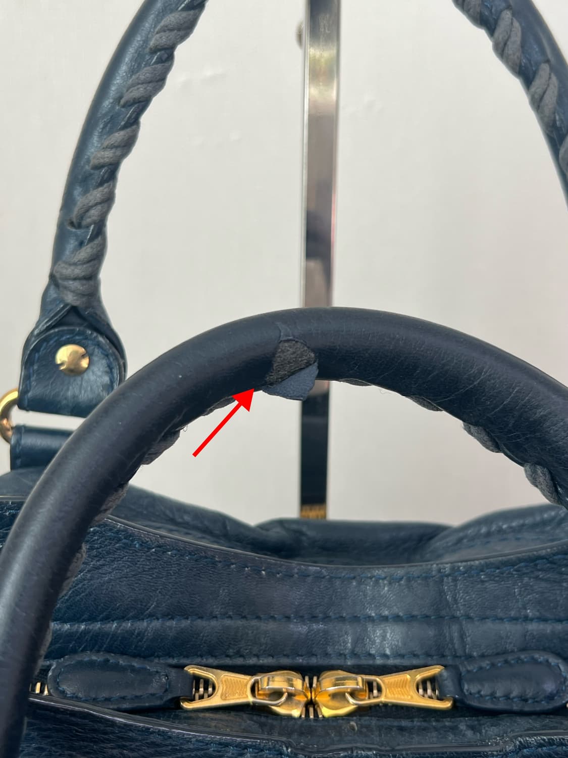 발렌시아가 모터백 상품이미지6