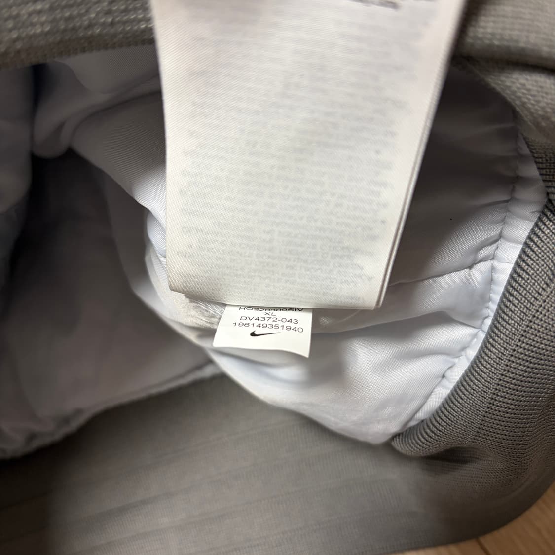 나이키 AIR 실버 스우시 봄버 자켓 상품이미지4