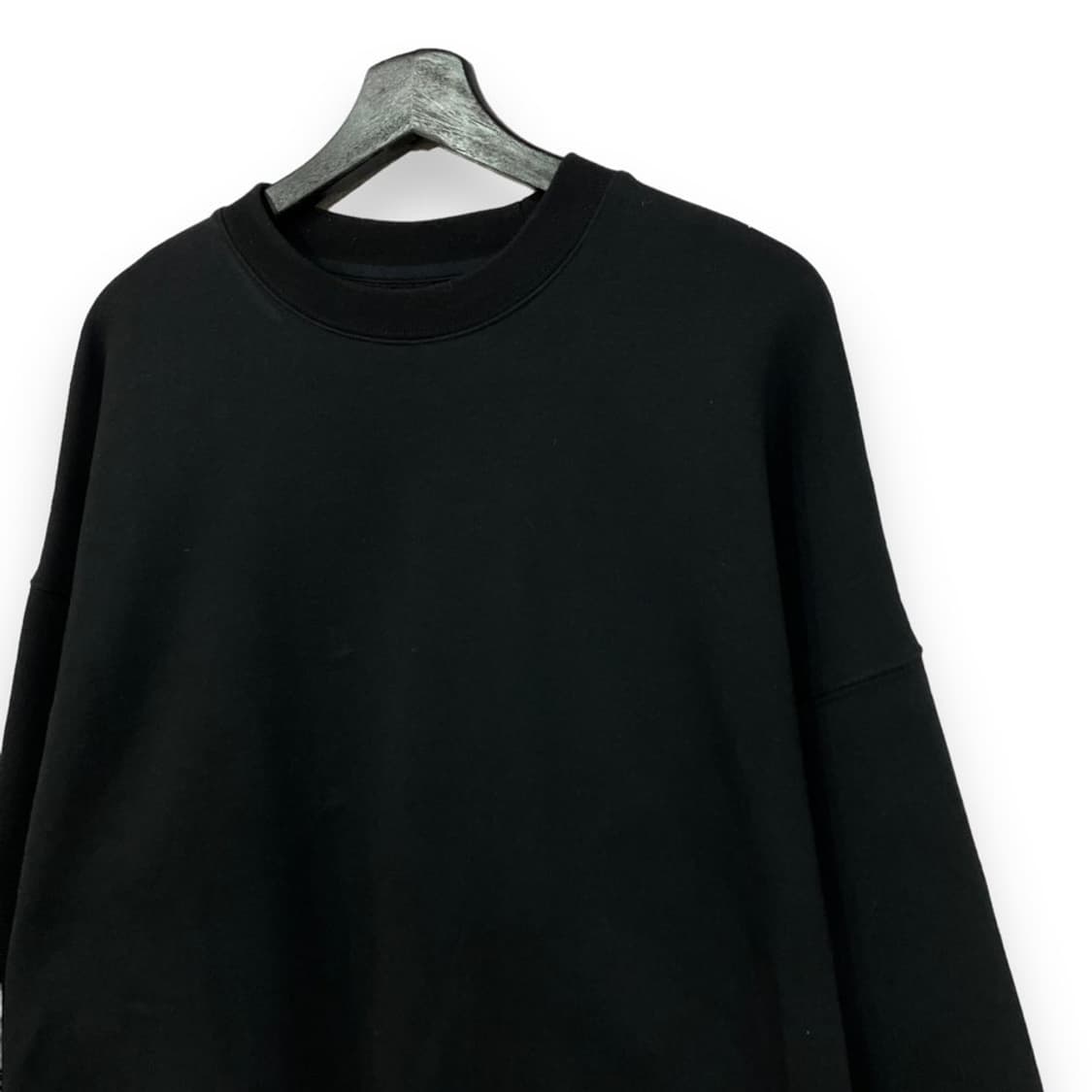 에센셜 빅로고 맨투맨 상품이미지4