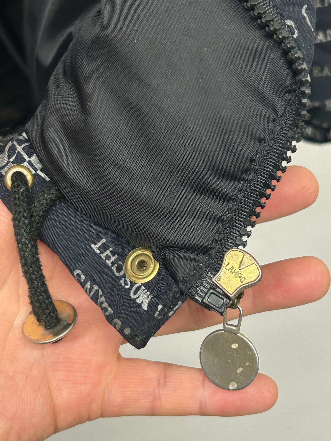 90s MOSCHINO 프린트 다운 자켓 상품이미지8