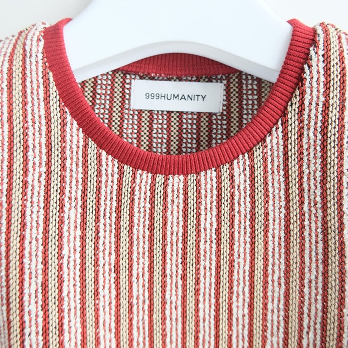 999humanity 자가드 슬리브리스 레드 (착샷ㅇ) 상품이미지4