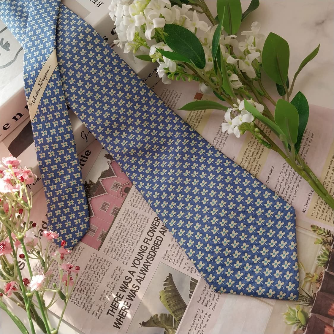 페라가모 실크 블루 플라워 패턴 넥타이 9.4cm A+등급 K1648
 상품이미지4