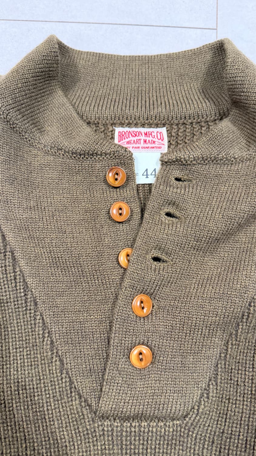 브론슨 US Army High Neck Wool Sweater 올리브그린 상품이미지2
