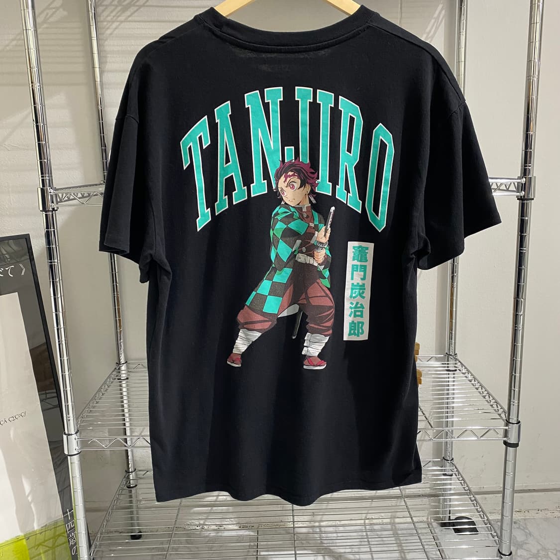 귀멸의칼날 탄지로 오피셜 애니메이션 티셔츠 상품이미지2