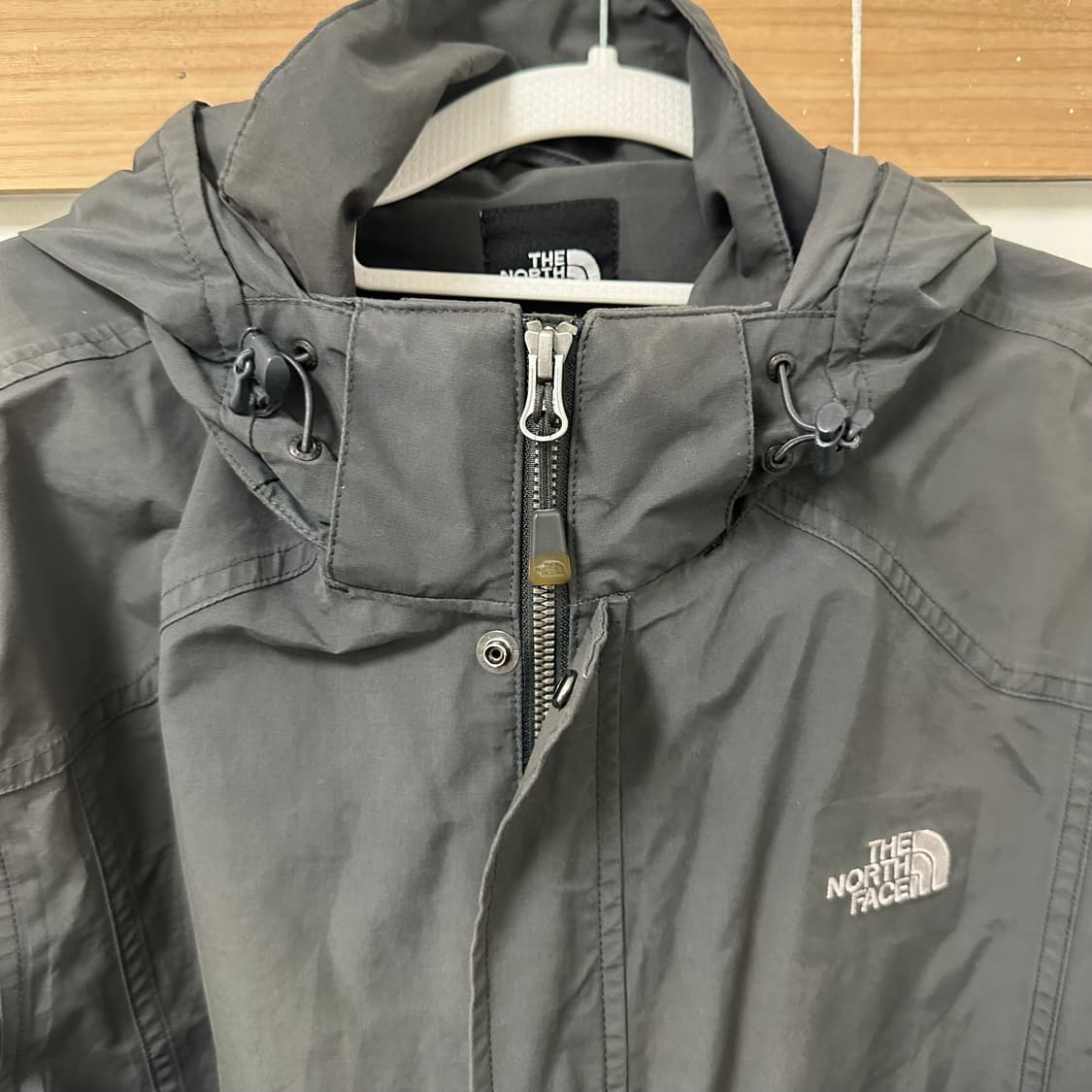 노스페이스 드라이벤트 DRY VENT 바람막이 딥카키 상품이미지3