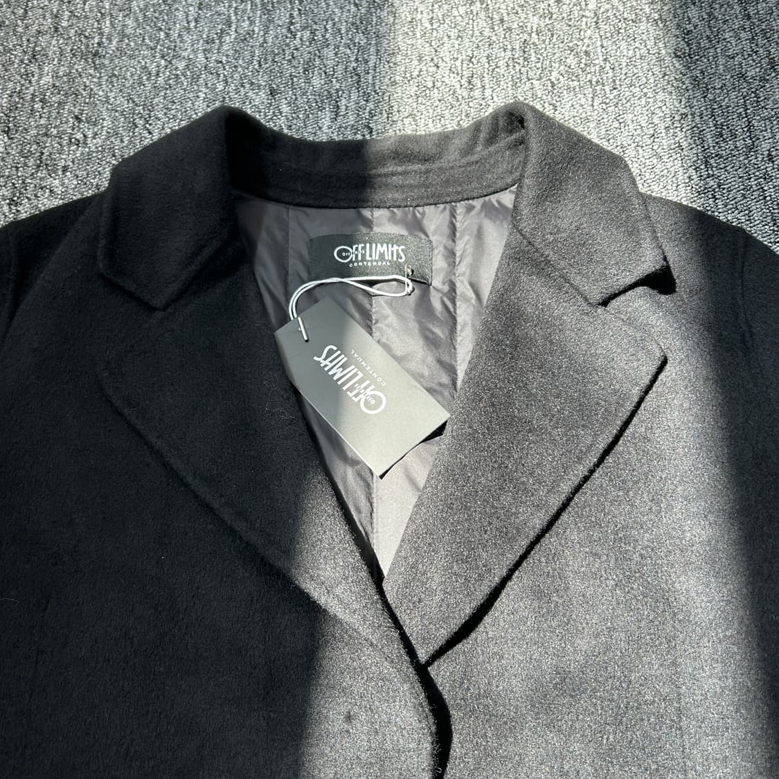 오프리미츠 블랙 울 코트 상품이미지5