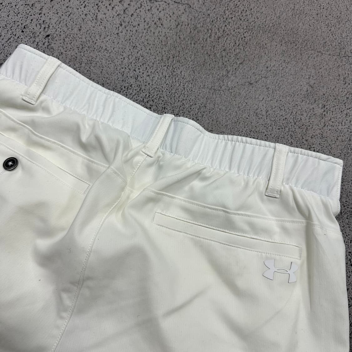 ✨ (바배) 언더아머 골프 화이트 팬츠  상품이미지5