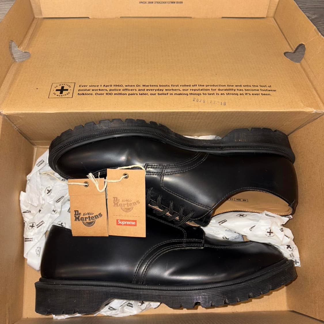 닥터마틴 x 슈프림 2046 블랙 스무스 290 상품이미지1