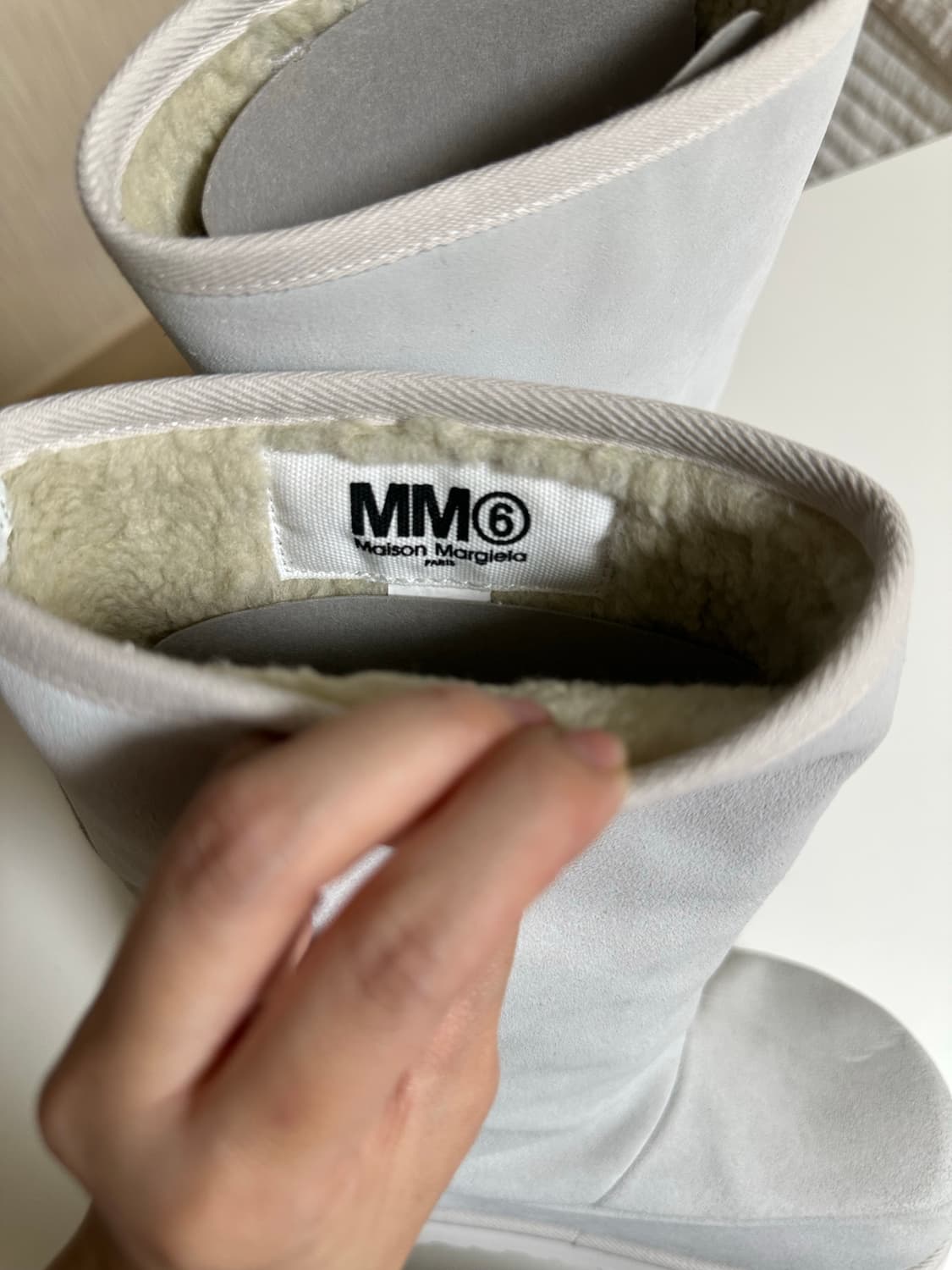 (230) MM6 오프화이트 스웨이드 부츠 36 상품이미지3