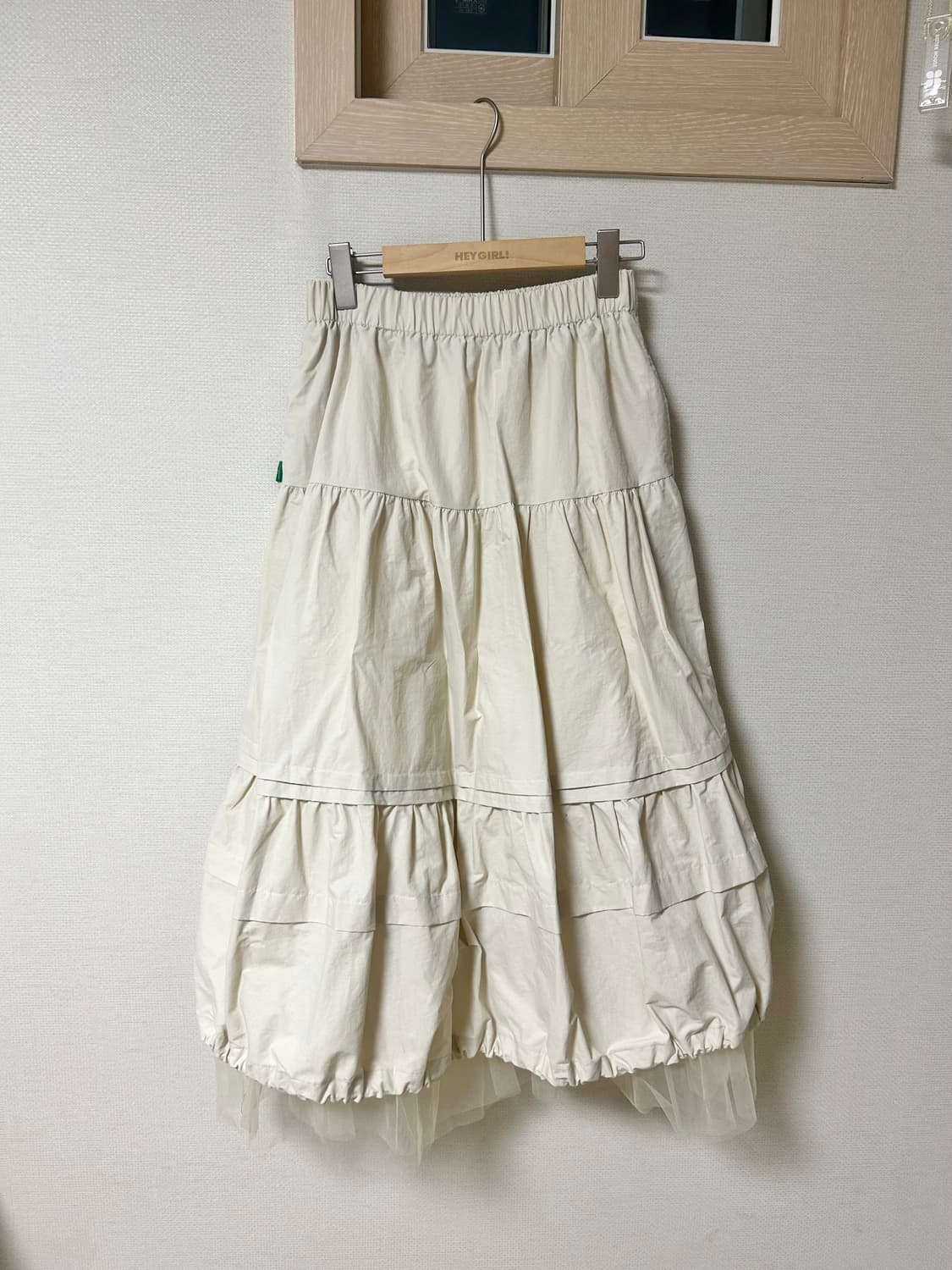 노컨텐츠 셔링 메쉬 스커트 크림 상품이미지3