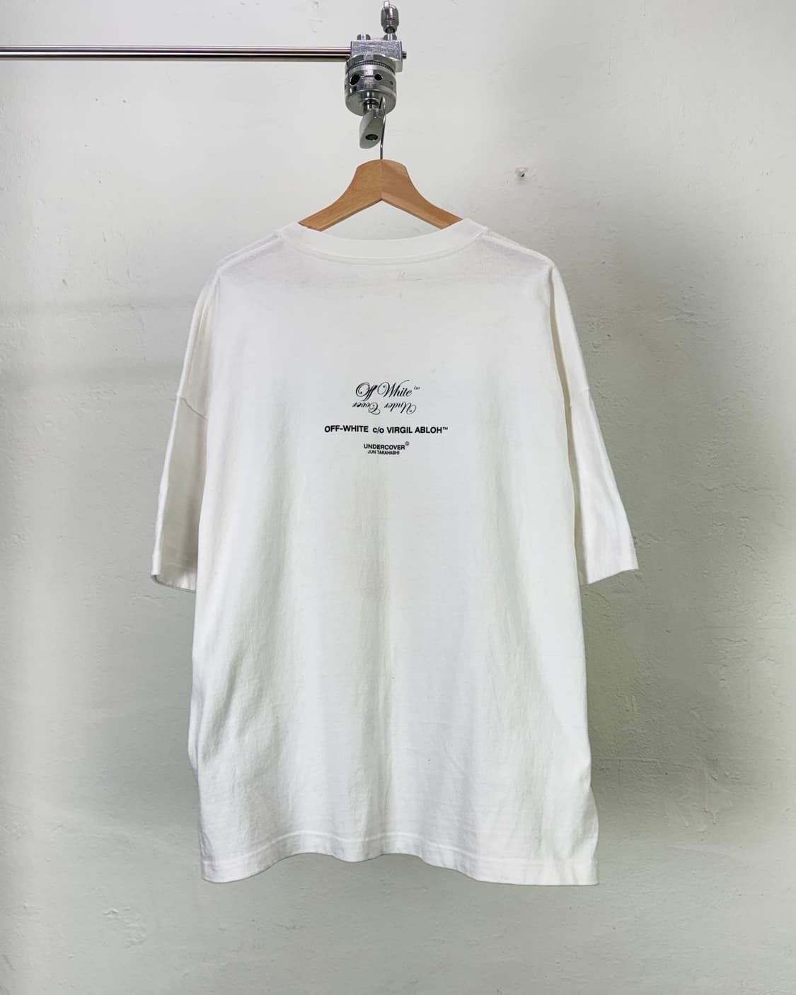 언더커버 x 오프화이트 19aw 애플 하프 티셔츠 상품이미지6