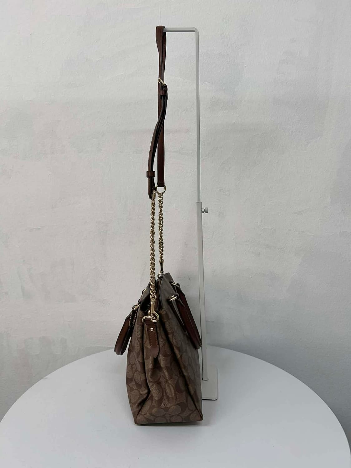 코치 투웨이 시그니처 체인 스트랩 크로스백 숄더 토트백 상품이미지2