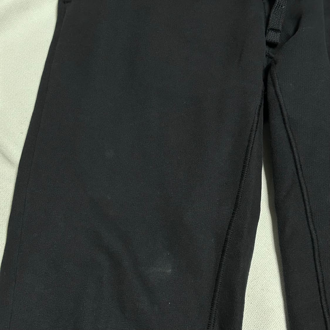 M 스톤아일랜드 블랙 조거 팬츠 상품이미지8