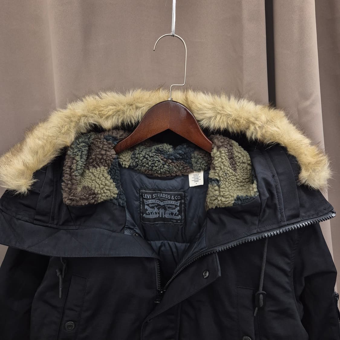 리바이스 블랙 오리털 야상점퍼 M 상품이미지3