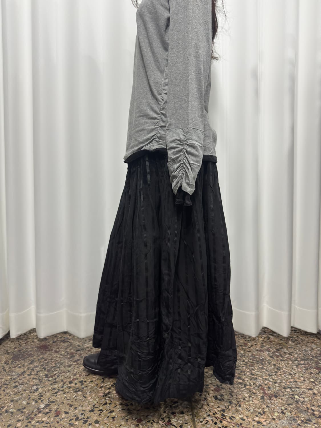 velvet design maxi skirt 상품이미지3