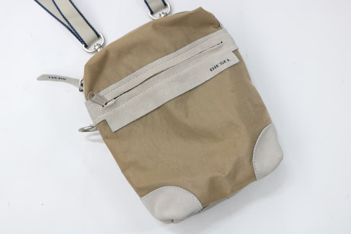 DIESEL 디젤 빈티지 스웨이드 트리밍 나일론 크로스백 베이지 상품이미지3
