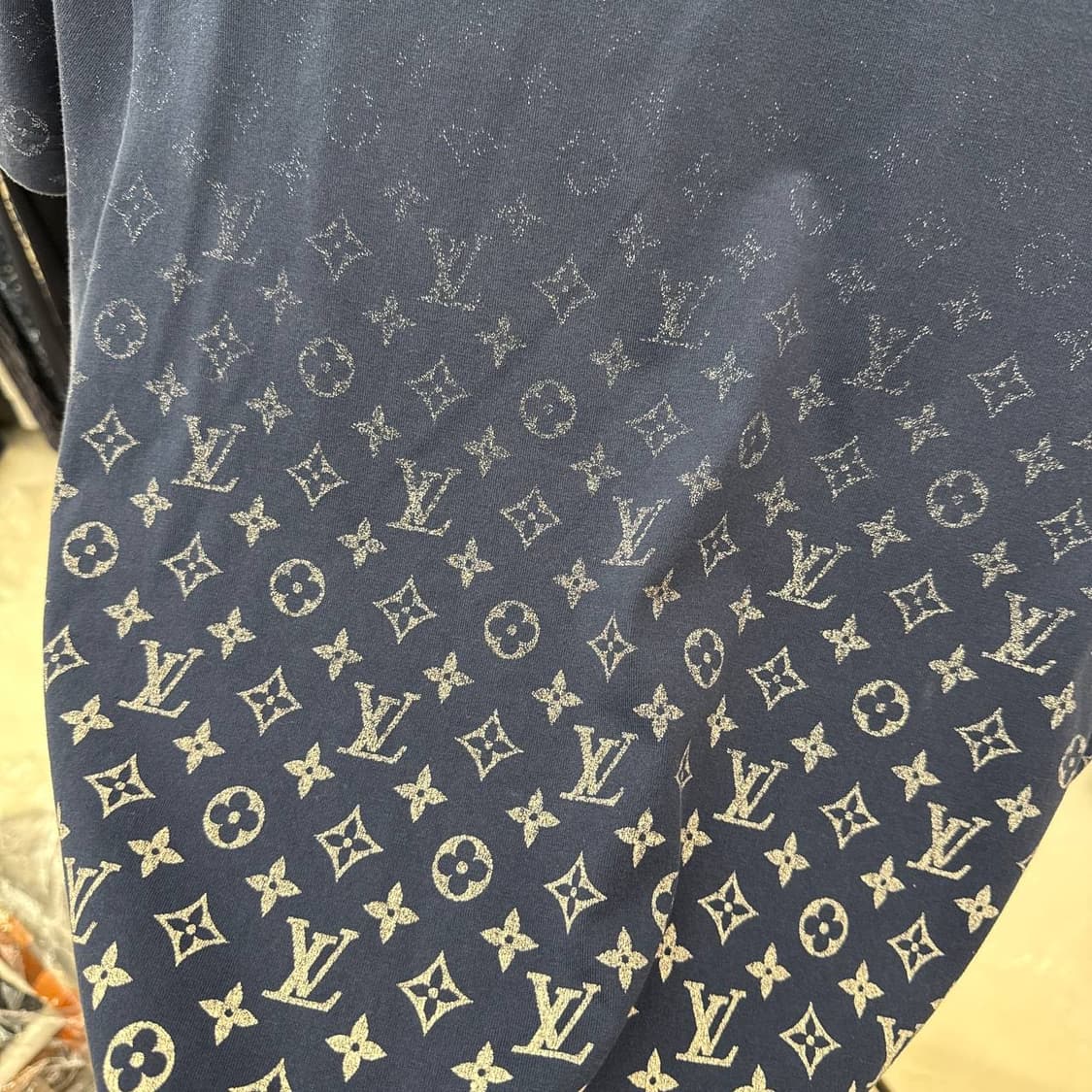 [리오브전포점] 루이비통 모노그램 그라디언트 반팔  상품이미지4