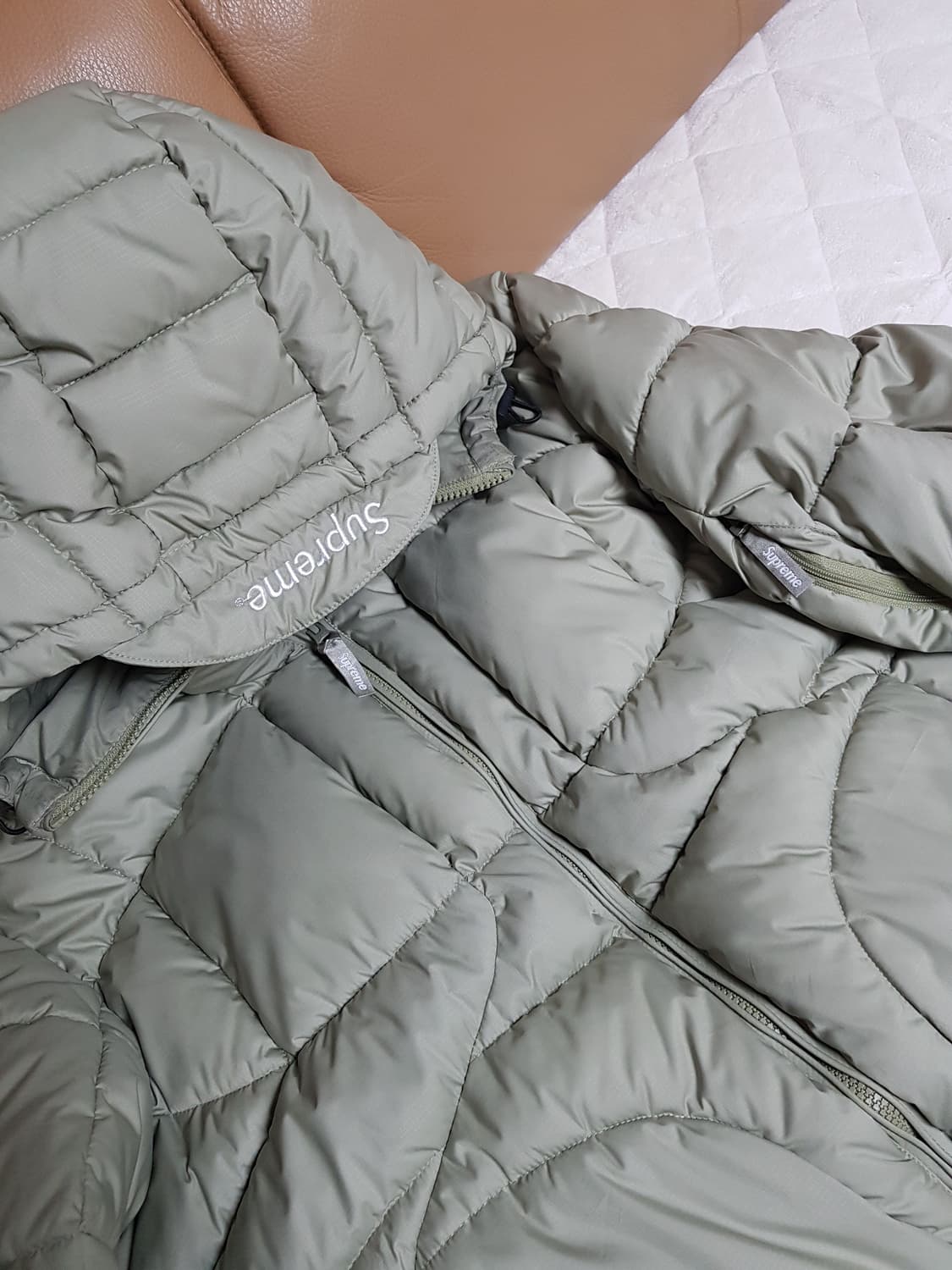 슈프림 와프 후드 퍼피 패딩 자켓 세이지 21FW 상품이미지8