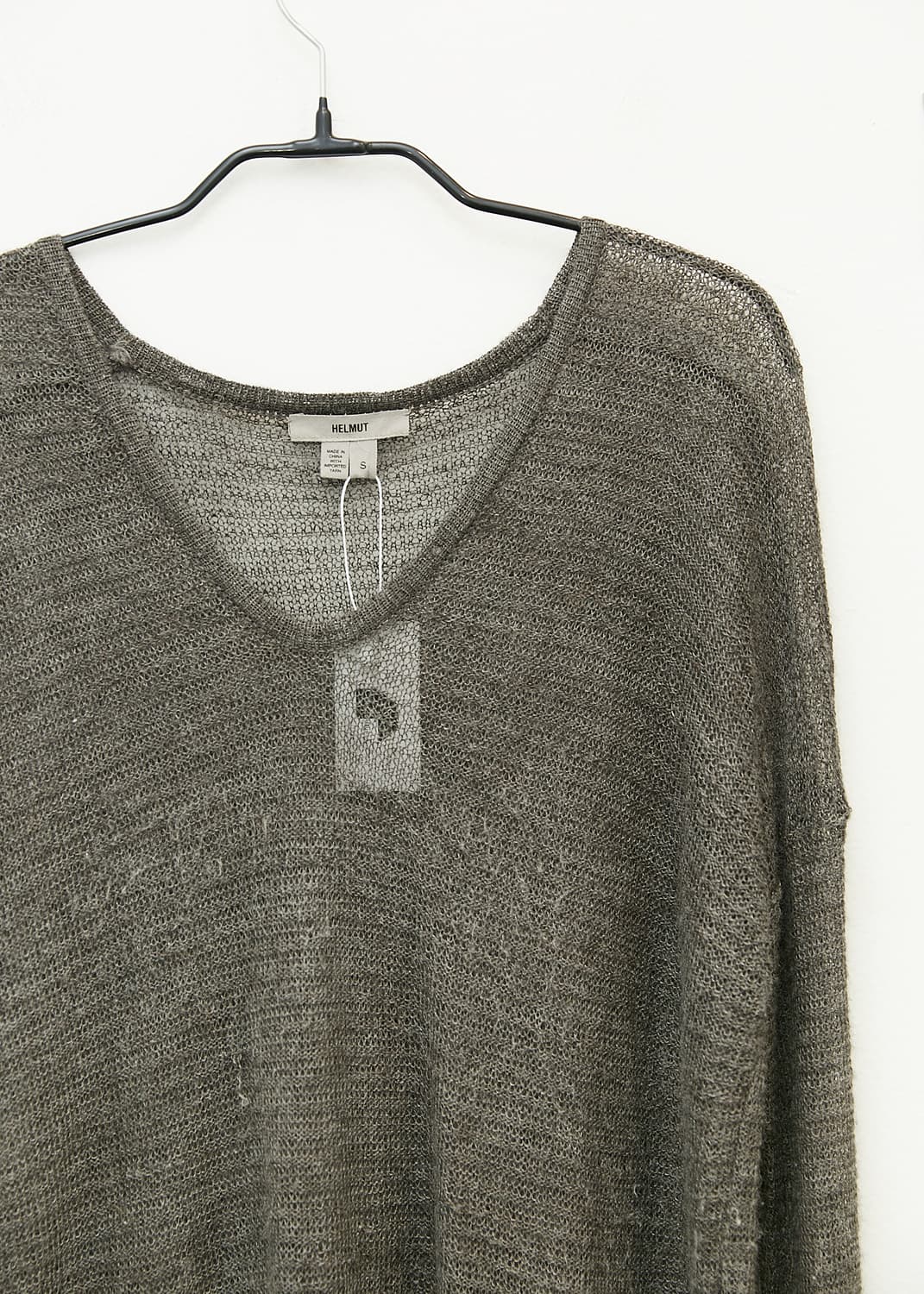 U-neck Sheer Sweater 상품이미지2