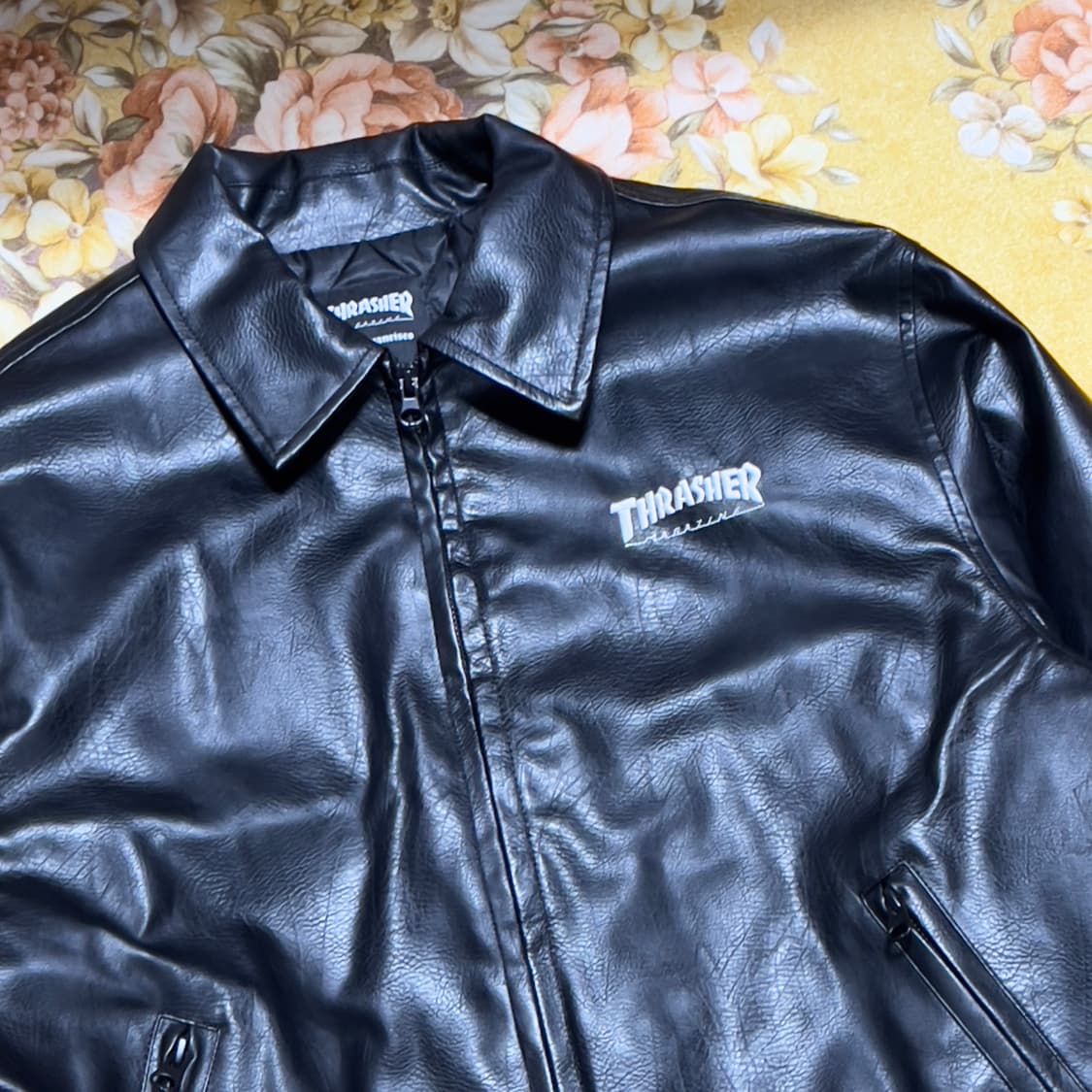 트레셔 레더 자켓 상품이미지3