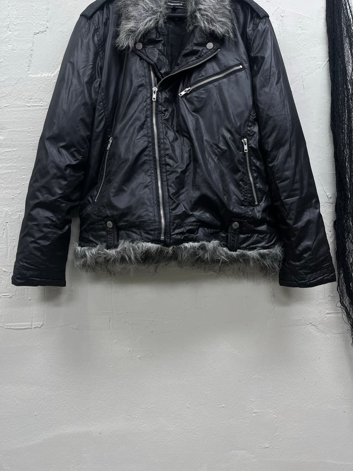 Suggestion trimming fur nylon rider jack 상품이미지5