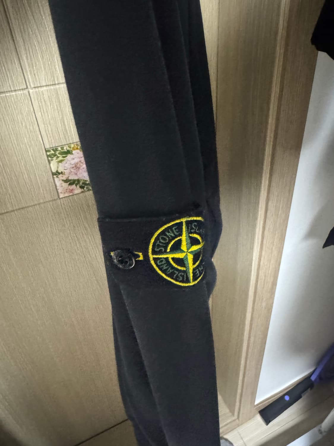 스톤아일랜드 블랙맨투맨 xxl 상품이미지2