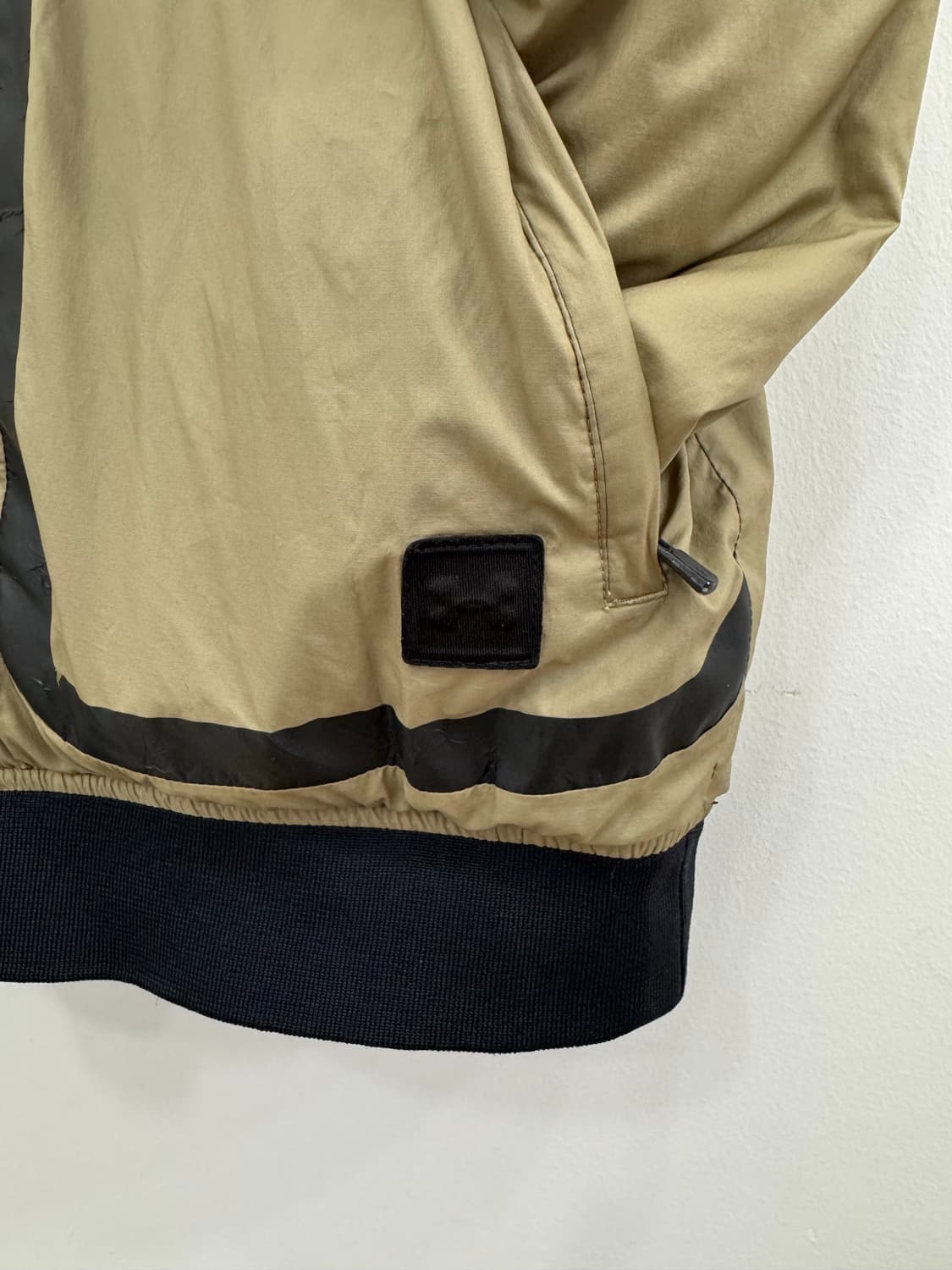 언더아머 투웨이 지퍼 경량패딩 상품이미지9