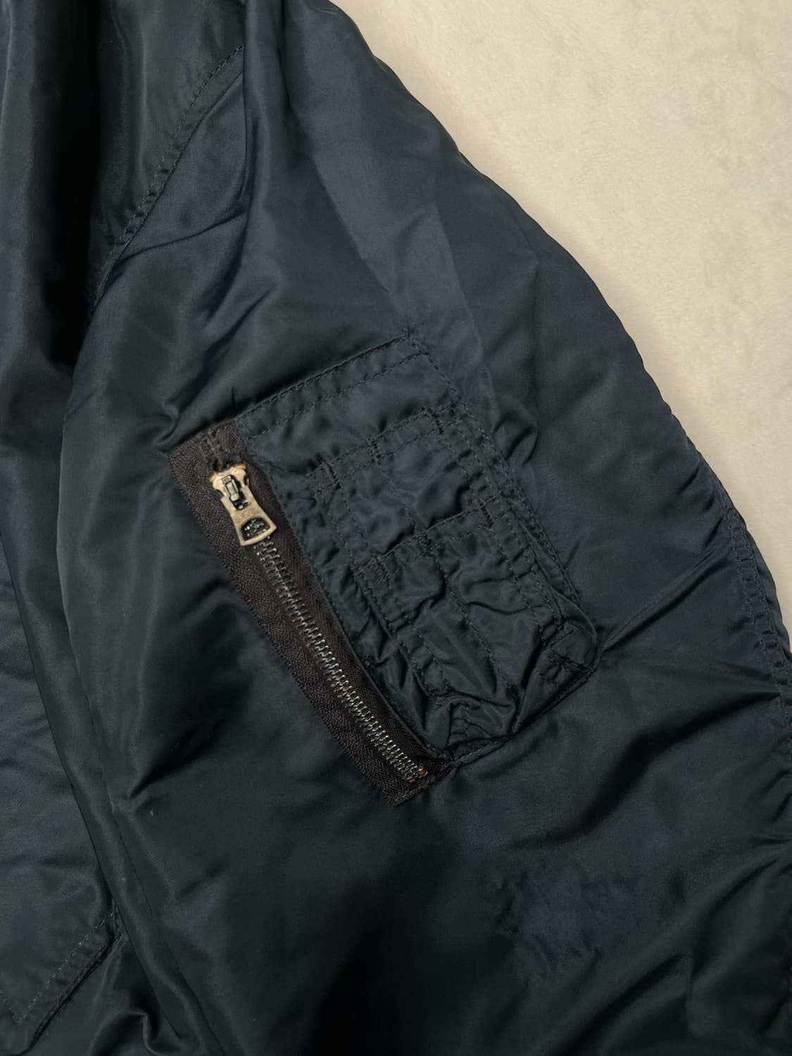 90s 미공군 납품용 알파인더스트리 MA-1 플라이트자켓 네이비 상품이미지3