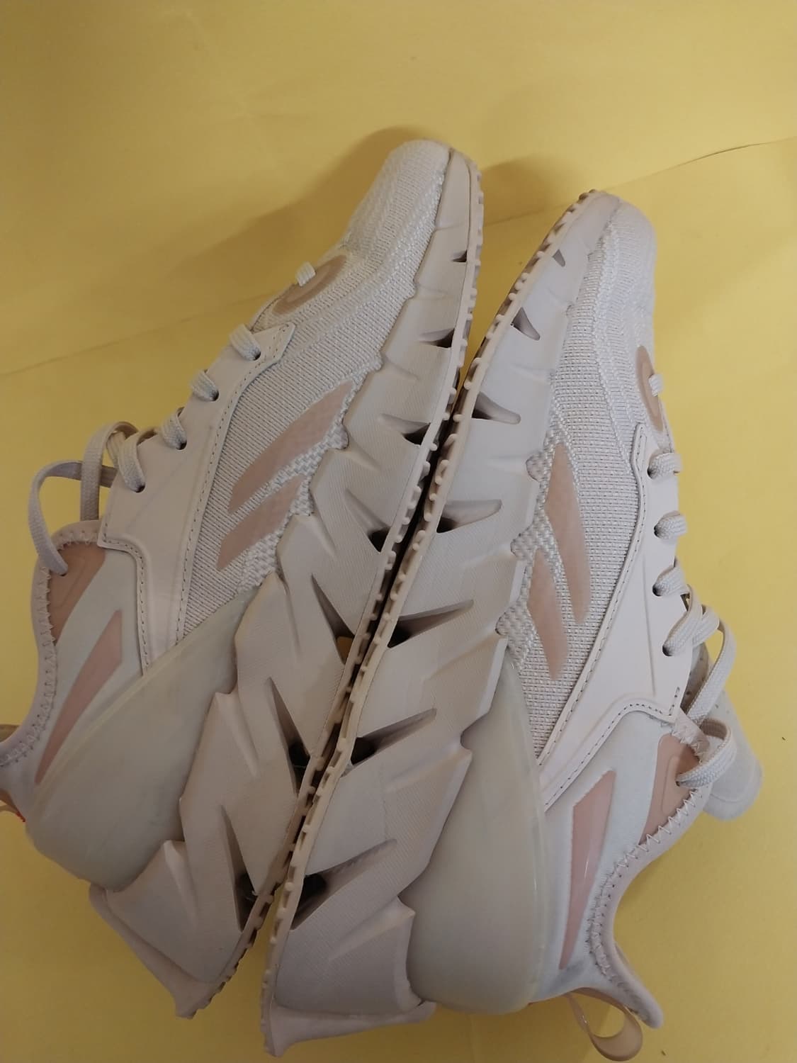 여성 리복 직 키네티카3 런닝화, 운동화 (235) 상품이미지7