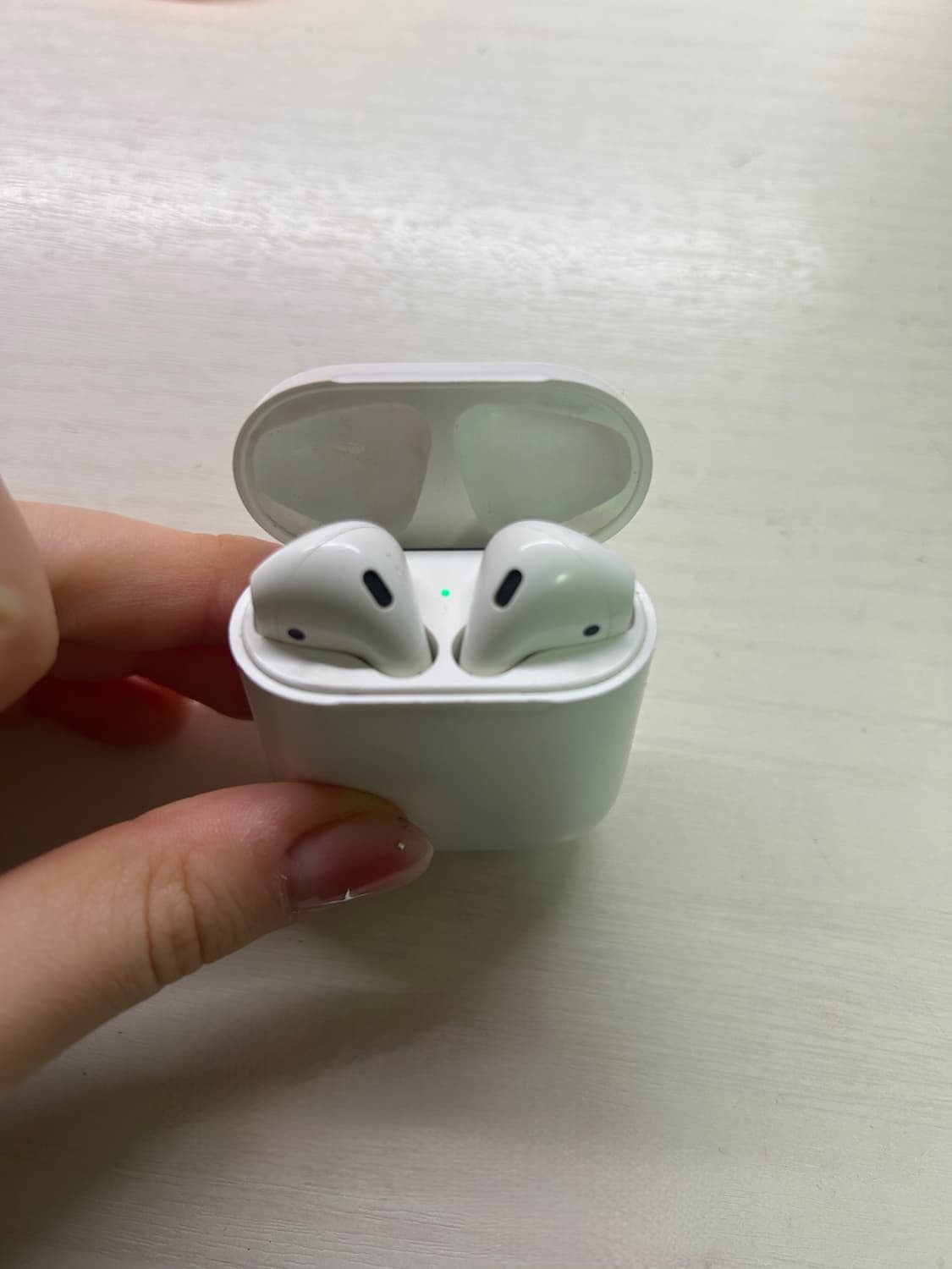 에어팟2세대 상품이미지3