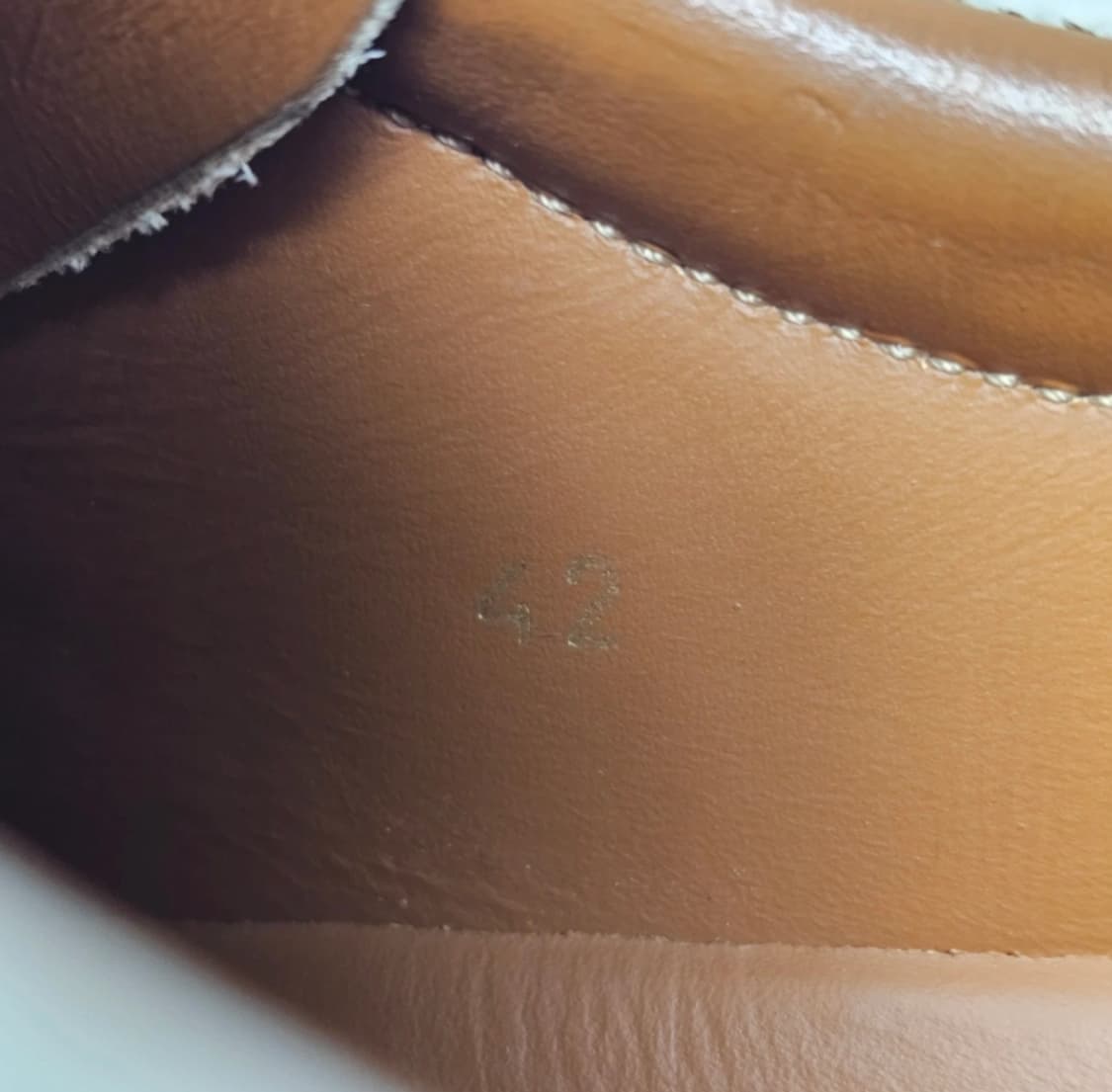 지방시 화이트 블랙 밴드 슬립온 스니커즈 42 (270) 상품이미지9