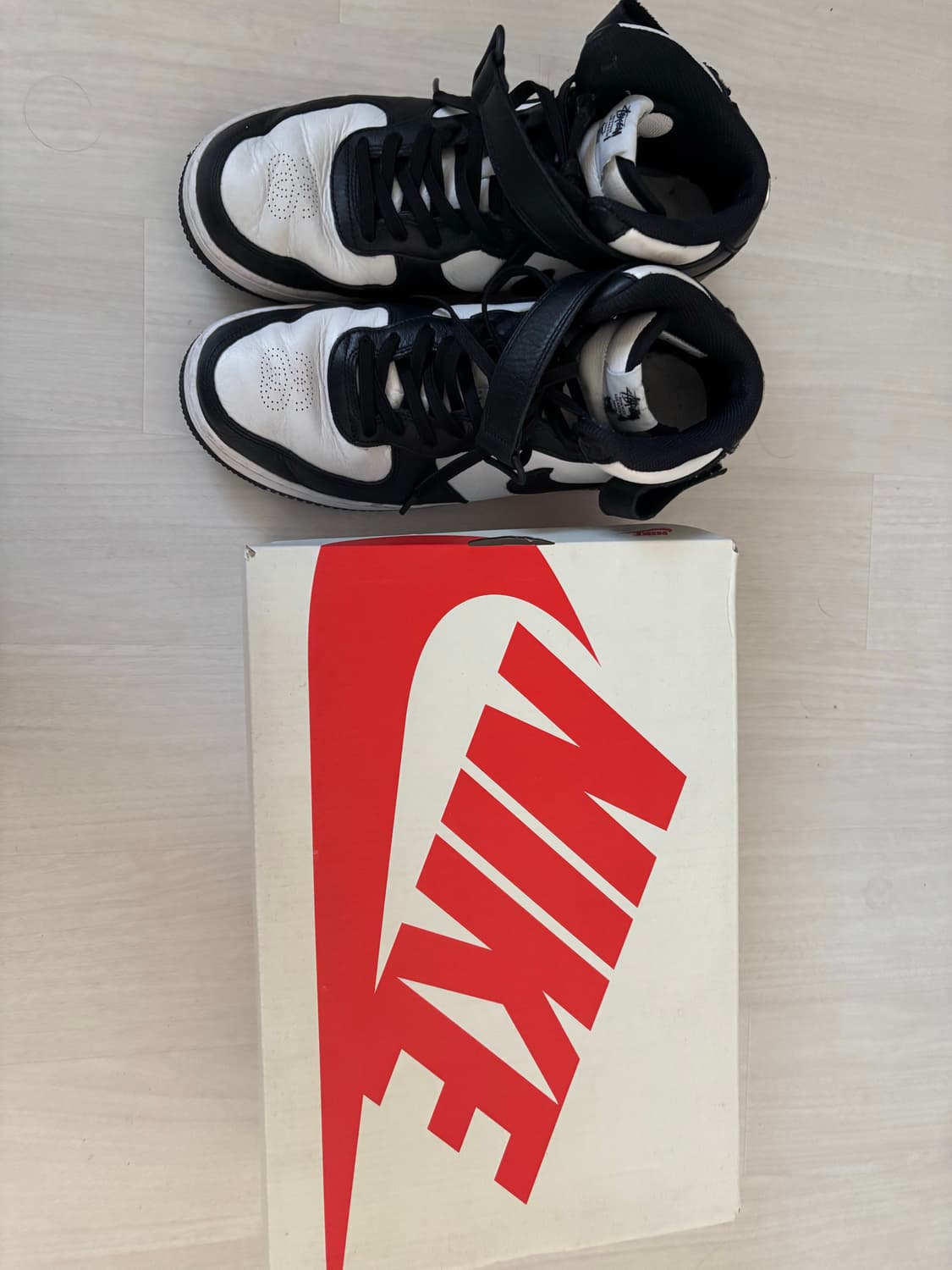 나이키 스투시 에어포스 275 상품이미지1