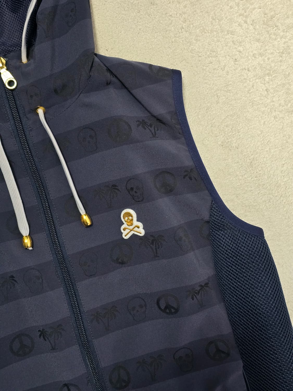 마크앤로나 네이비 후드 바람막이 조끼 M 상품이미지4