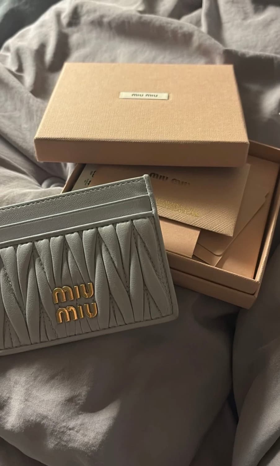 미우미우 카드지갑 상품이미지1