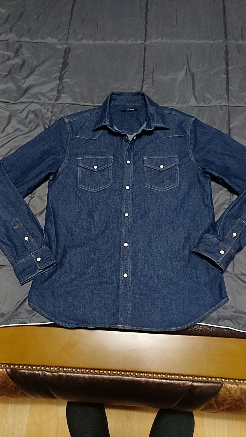 디자인유나이티드 스판청셔츠 실측95 가슴51 기장72 상품이미지1