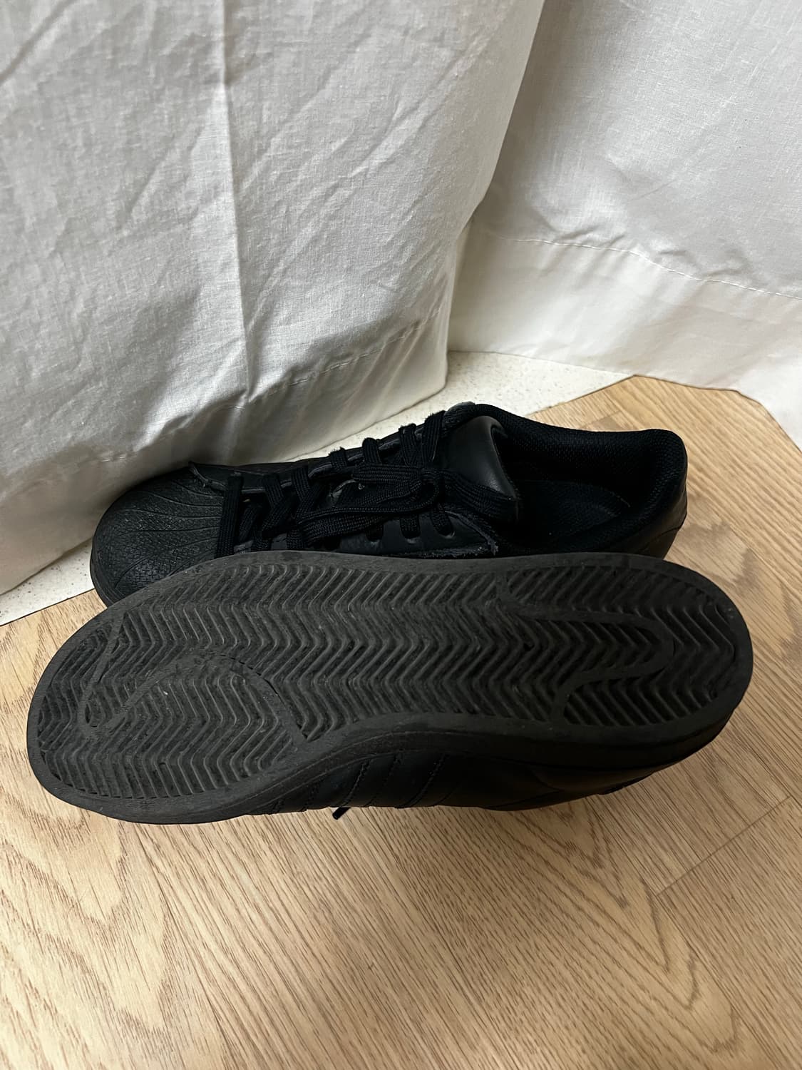 아디다스 슈퍼스타 블랙 265 상품이미지3