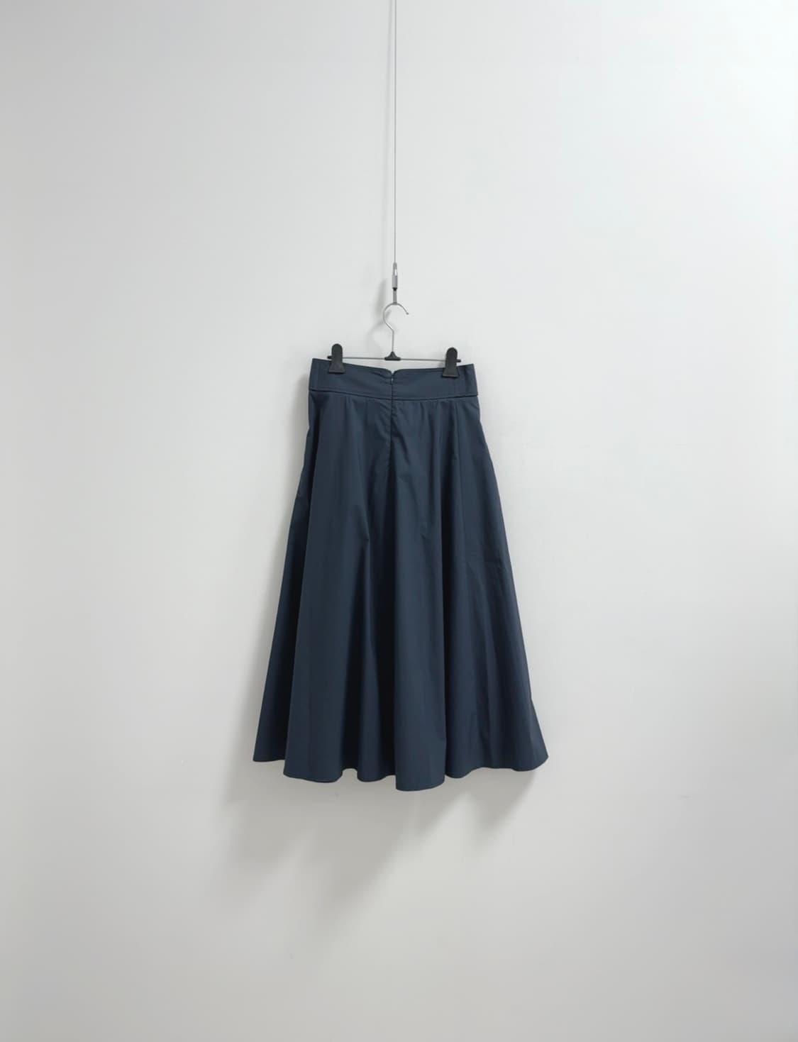 질스튜어트 네이비 벨티드 스커트 상품이미지4