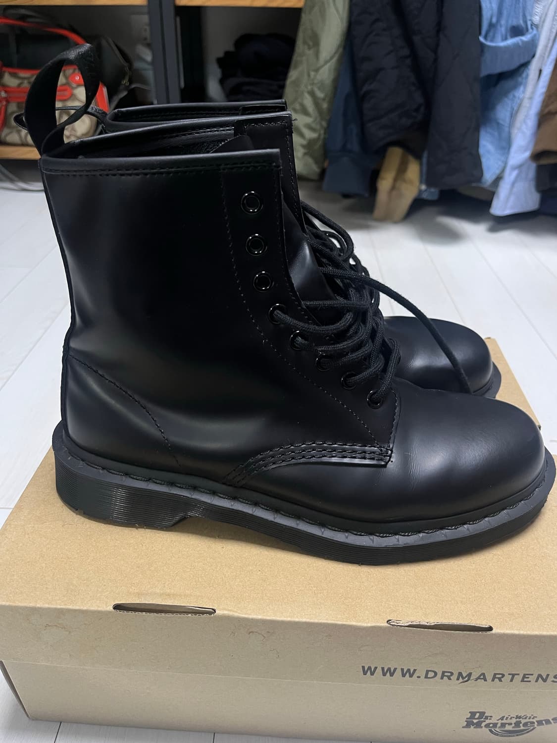 닥터마틴 1460 모노 스무스(1435001) 260 사이즈 상품이미지4