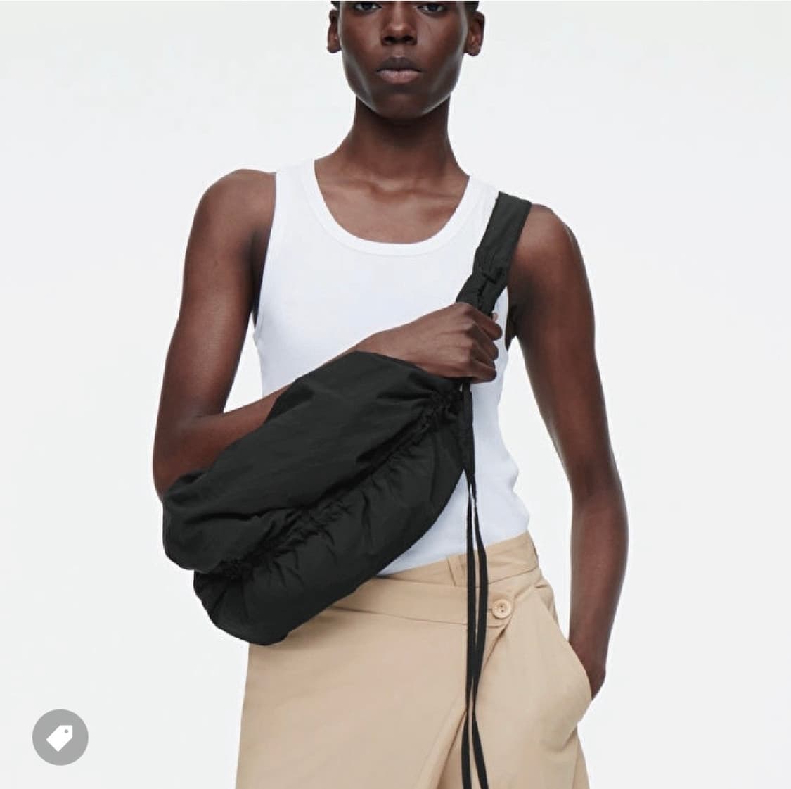 코스 캐노피 나일론 크로스바디백 블랙 상품이미지2