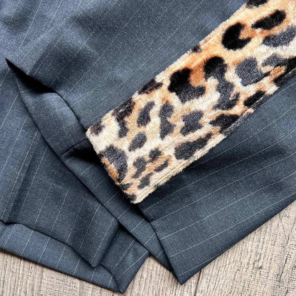 Leopard Velour Detail Burmuda Pants 상품이미지4